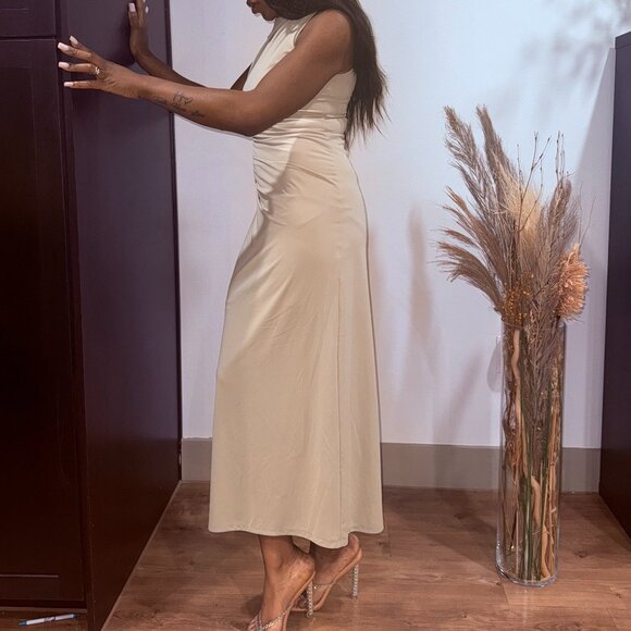 Zara Olive Maxi Dress - Picture 2 of 4